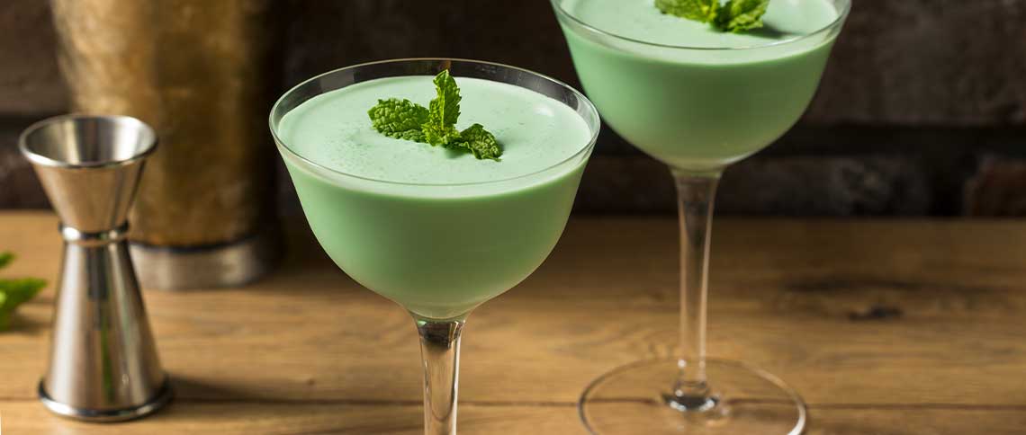 7 Cocktails in Grün