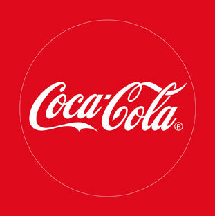 DE: Rotes Coca-Cola Logo mit weisser geschwungener Schrift FR: Logo Coca-Cola rouge avec inscription blanche en ecriture cursive IT: Logo Coca-Cola rosso con scritta bianca in corsivo