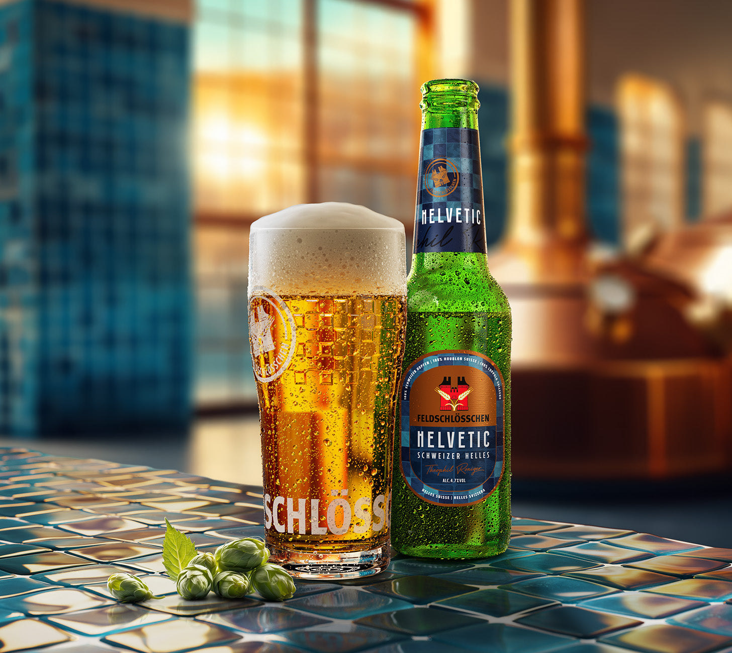 DE: Feldschloesschen Helvetic – Flasche und Glas mit Bier auf dem Tisch bei warmem Licht im Sudhaus
FR: Feldschloesschen Helvetic – bouteille et verre de bière sur une table à la lumière chaude dans la salle de brassage
IT: Feldschloesschen Helvetic – bottiglia e bicchiere di birra su un tavolo con luce calda nella sala di fermentazione