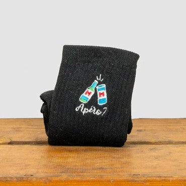 • DE: Feldschloesschen Socken Apero – Stricksocken mit Logo Stickerei
• FR: Chaussettes Feldschloesschen Apero – chaussettes en tricot avec logo
• IT: Calzini Feldschloesschen Apero – calze in maglia con ricamo logo

Keywords: socken, apero, feldschloesschen-getraenkeshop